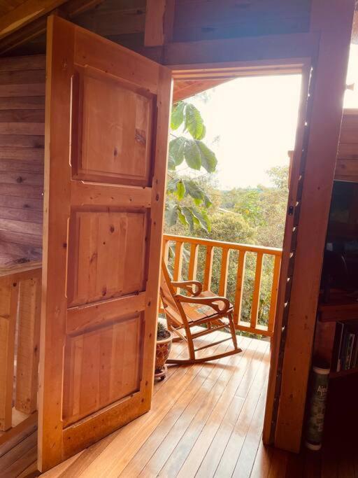 Beehouse Arvi Cabana 과르네 외부 사진
